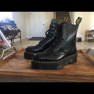 Dr. Martens Women’s 8 Eye Jadon Zip Boot